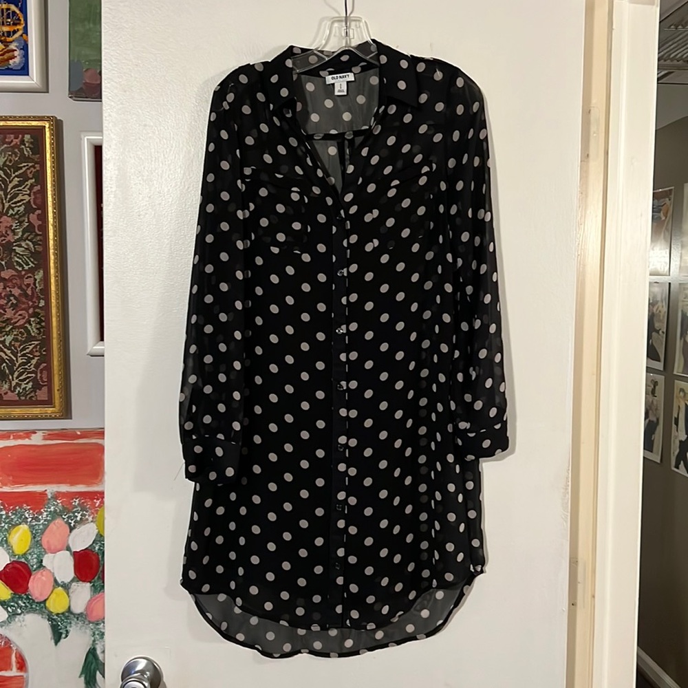 Old Navy black w/tan polka dot shirt dress with attached slip lining